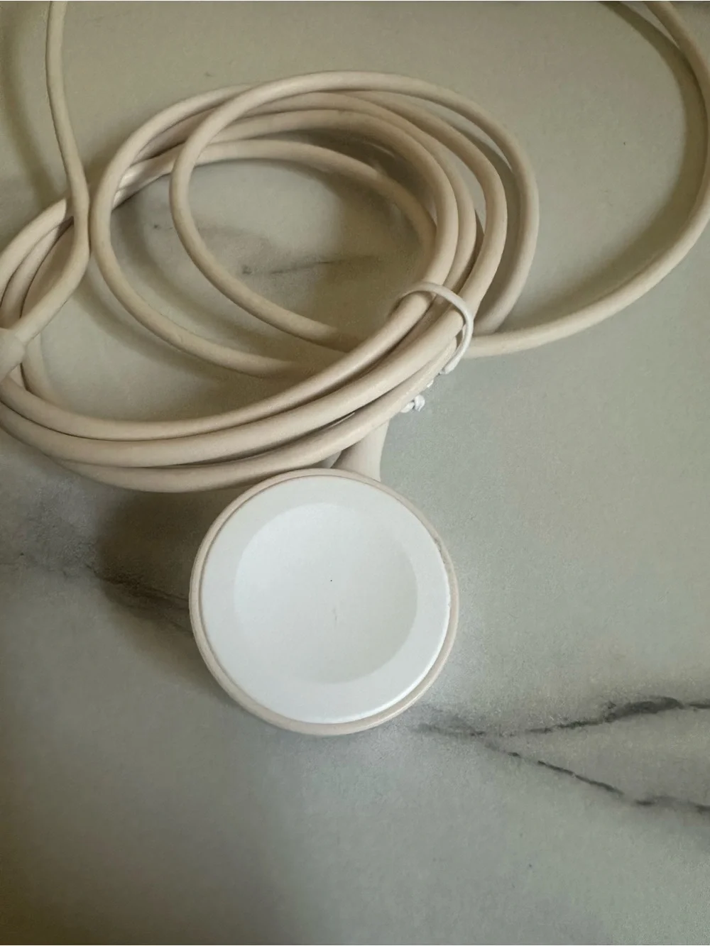Apple watch charger Hey Day brand